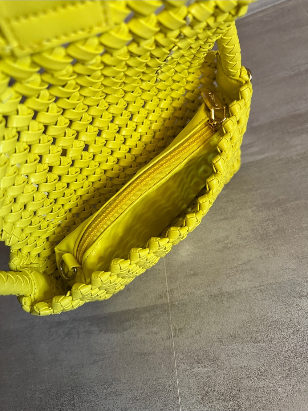 Yellow Woven Shoulder Bag with Removable pouch & strap - Picture 8 of 12